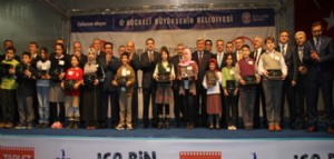 27 Bin 109 öğrenciye ücretsiz tablet