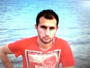 Çatıdan atlayarak intihar etti