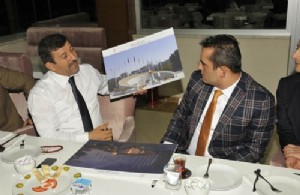 Yeni projelerini tanıttı